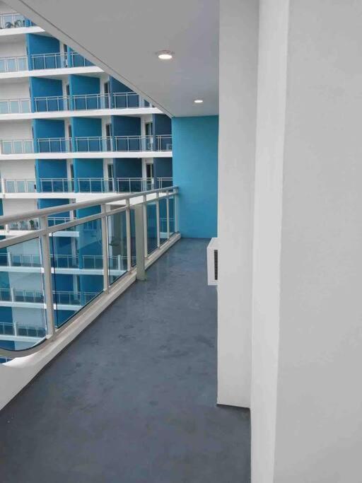 1Bedroom Unit At Azure North With Netflix Up To 6Pax San Fernando  Eksteriør billede