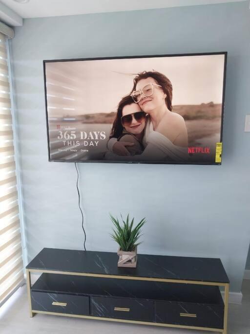 1Bedroom Unit At Azure North With Netflix Up To 6Pax San Fernando  Eksteriør billede