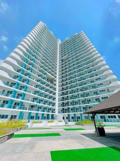 1Bedroom Unit At Azure North With Netflix Up To 6Pax San Fernando  Eksteriør billede